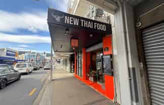 New Thai Food Restaurant