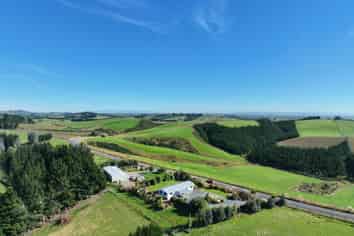 153 Romahapa Road, Balclutha