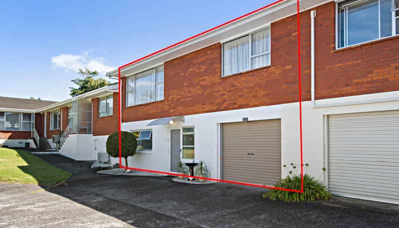 2/38 Shackleton Road, Mount Eden