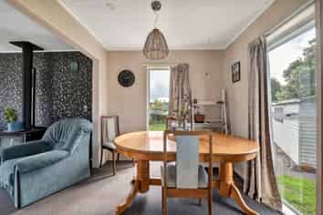 152 Brecon Road, Stratford