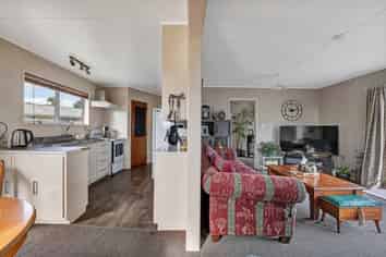 152 Brecon Road, Stratford