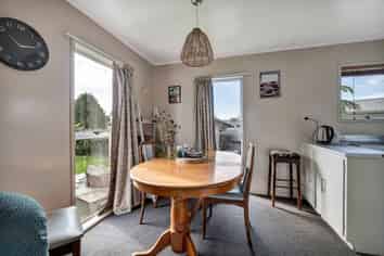 152 Brecon Road, Stratford