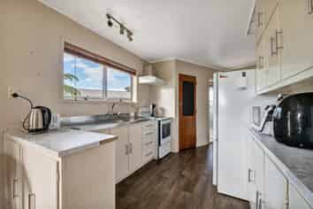 152 Brecon Road, Stratford