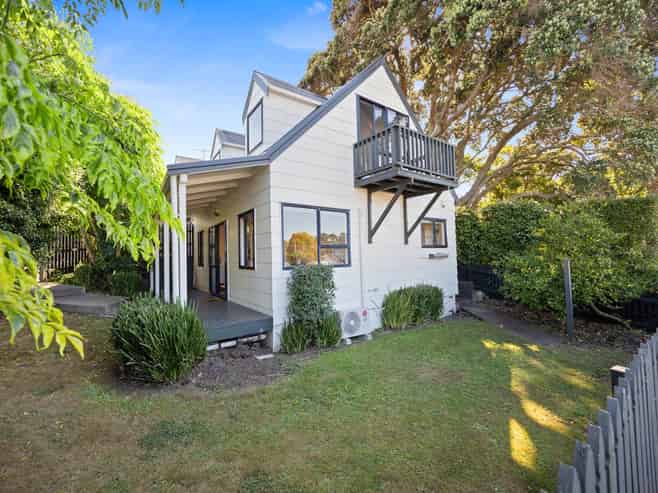 1/60 Disraeli Street, Mount Eden