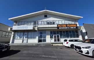 Prime Commercial location in Mount Wellington