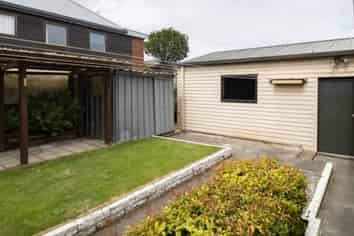 48 Chalmers Aveune , Hampstead