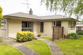 48 Chalmers Aveune , Hampstead