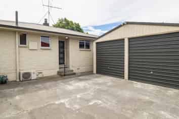 48 Chalmers Aveune , Hampstead