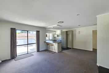 21 Rose Street, Ranui Heights