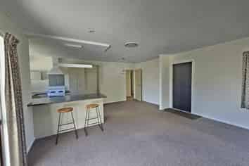 21 Rose Street, Ranui Heights