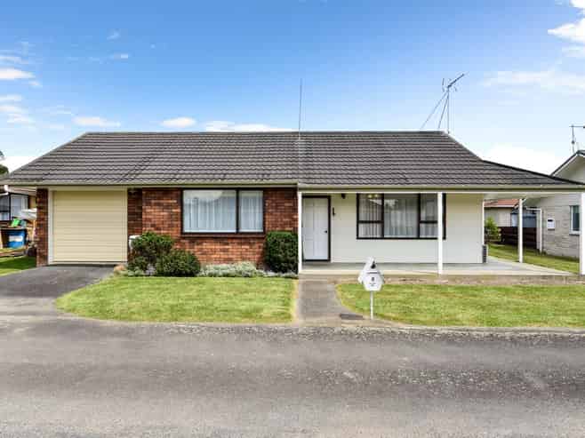 9 Enderley Lane, Enderley