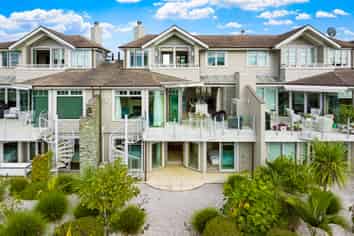 36 Little Compton Mews, Snells Beach