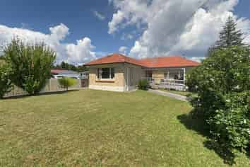 25 Russell Road, Fairy Springs