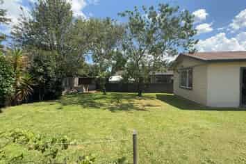 25 Russell Road, Fairy Springs