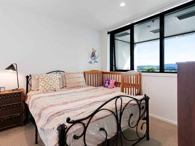 707/6 Waikumete Road, Glen Eden