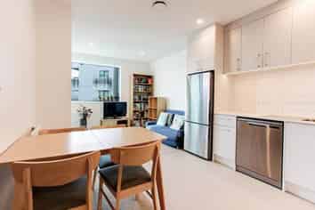 707/6 Waikumete Road, Glen Eden