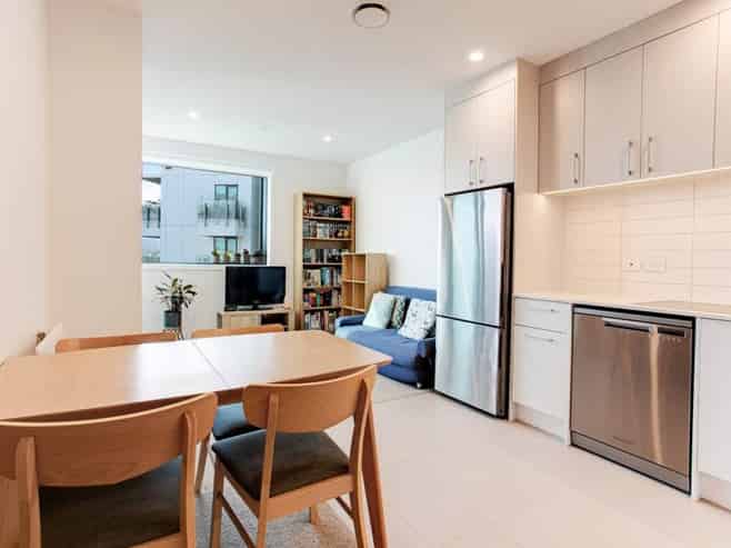 707/6 Waikumete Road, Glen Eden