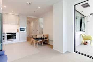 707/6 Waikumete Road, Glen Eden