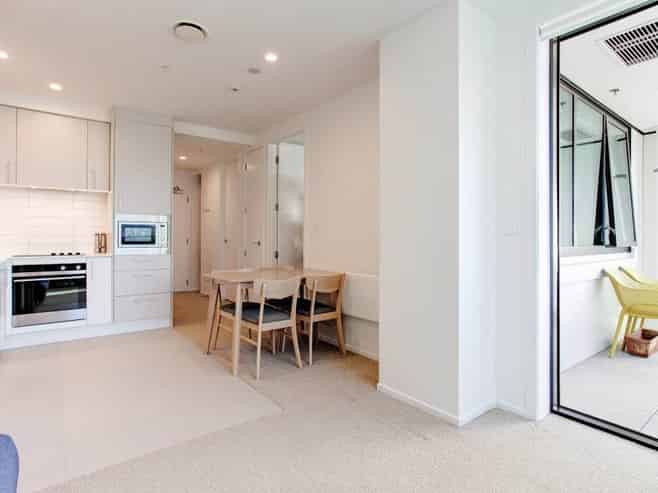 707/6 Waikumete Road, Glen Eden