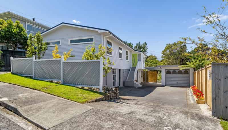 24 Rondane Place, Tirohanga