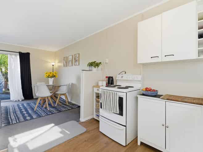 2/15 Phoenix Place, Papatoetoe