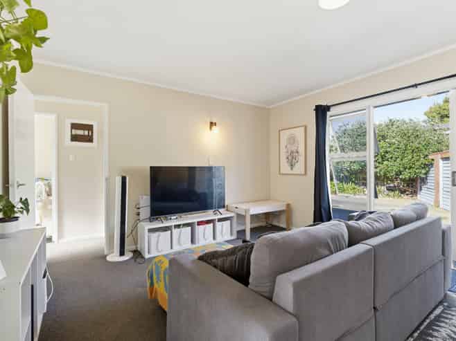 2/15 Phoenix Place, Papatoetoe