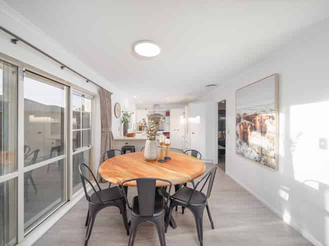 4 Gracefield Place, Huntington