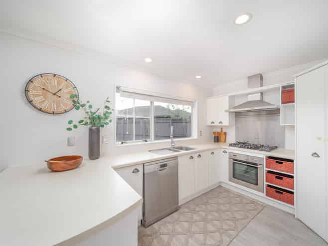 4 Gracefield Place, Huntington