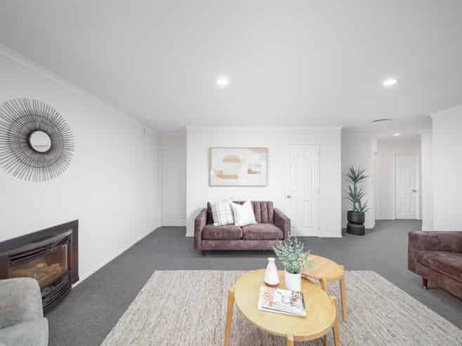 4 Gracefield Place, Huntington