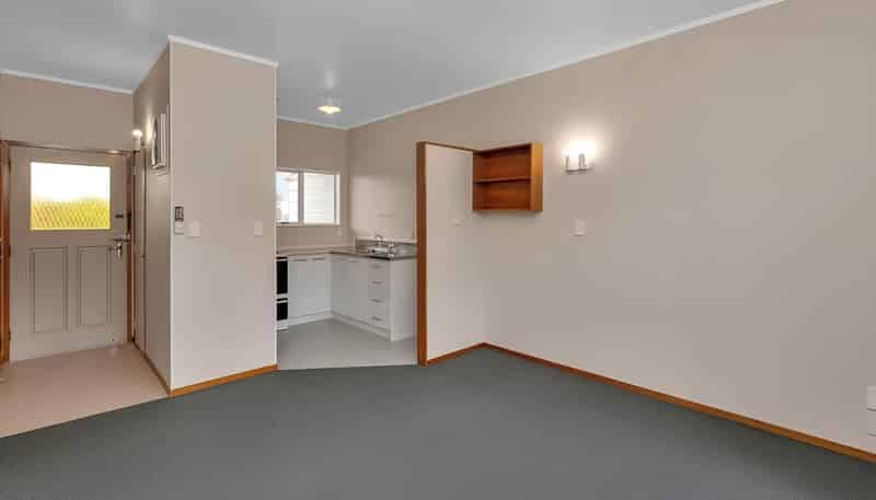 2/14 Old Onerahi Road, Onerahi