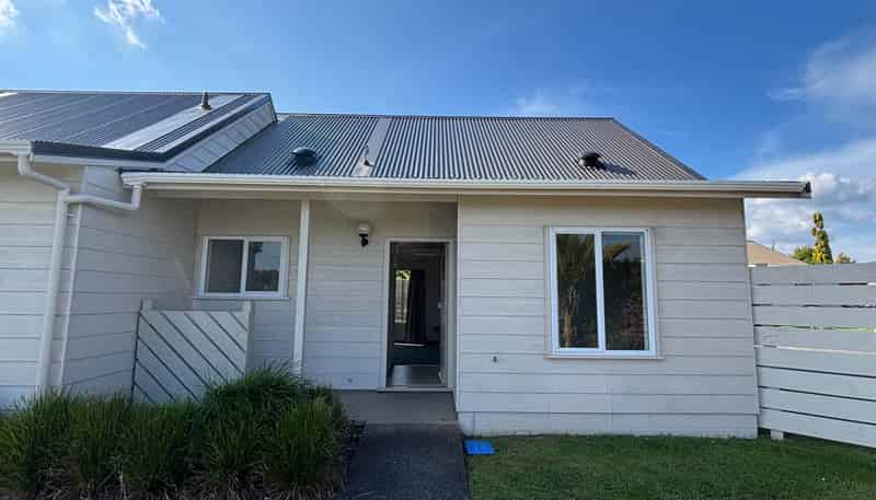 2/14 Old Onerahi Road, Onerahi