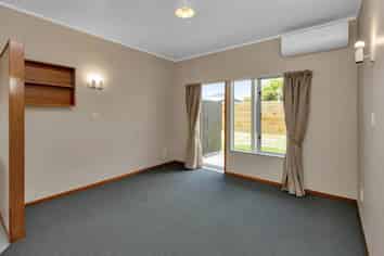 2/14 Old Onerahi Road, Onerahi