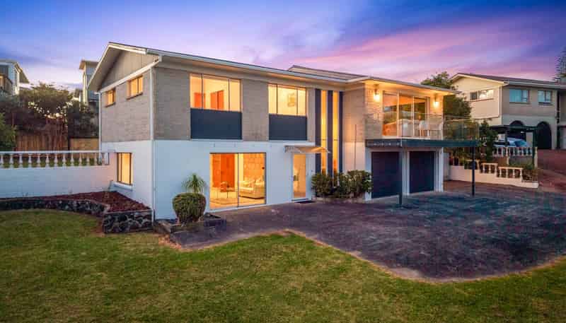 9 Nui Mana Place, Te Atatu South