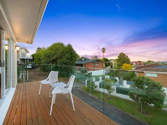 9 Nui Mana Place, Te Atatu South