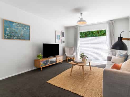 4A Tiroroa Avenue, Te Atatu South