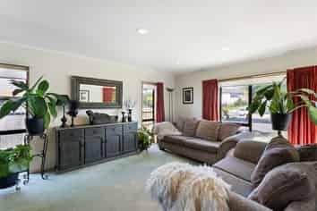 165 Walter Strevens Drive, Conifer Grove