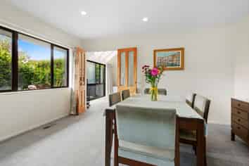 1 Colin Grove, Hutt Central