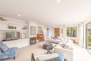 49 Head Street, Sumner