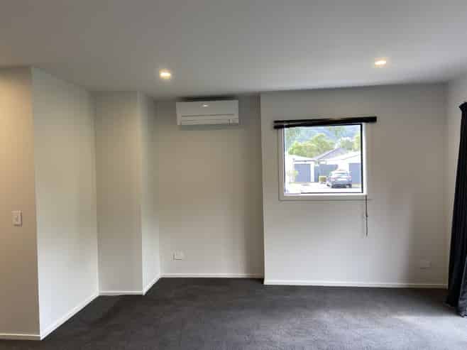 10 Cairo Street, Ebdentown