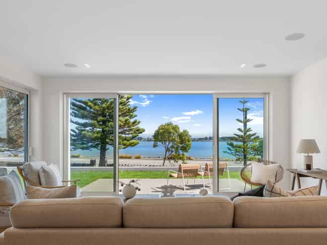 2/1 The Brae, Mount Pleasant