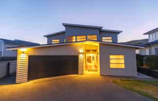 8 Didsbury Grove, Churton Park