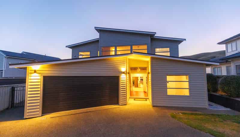 8 Didsbury Grove, Churton Park