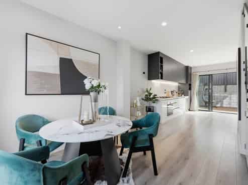 8D Buckley Road, Epsom