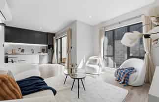 4/8 Buckley Road, Epsom