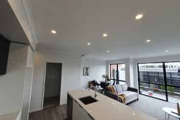 18 Shortfin Place, Flat Bush