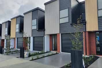 18 Shortfin Place, Flat Bush