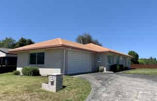 8 Caesar Roose Drive, Glenview