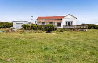 136 Warwick Road, Stratford