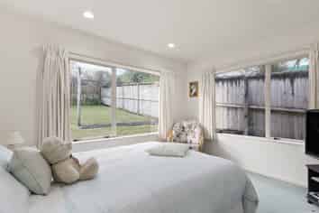 32 Hugh Green Drive, Pinehill