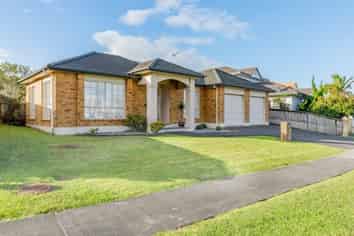 32 Hugh Green Drive, Pinehill